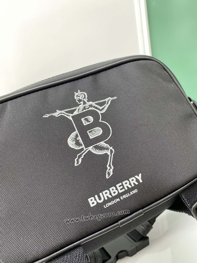 Burberry專門店新款男士腰包 巴寶莉尼龍布斜挎包腰包 yxb1112